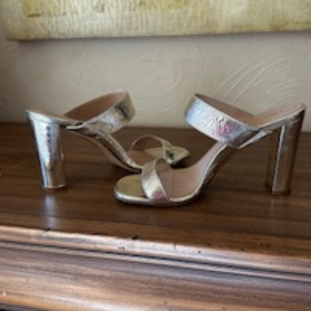 Inez Soft Gold Sara Sandal - Size 7B